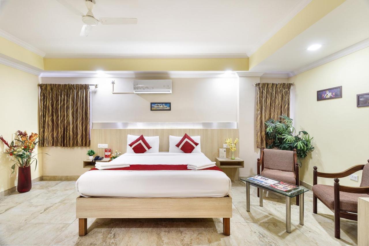 Octave Royal Opera Hotel Bangalore Exterior foto